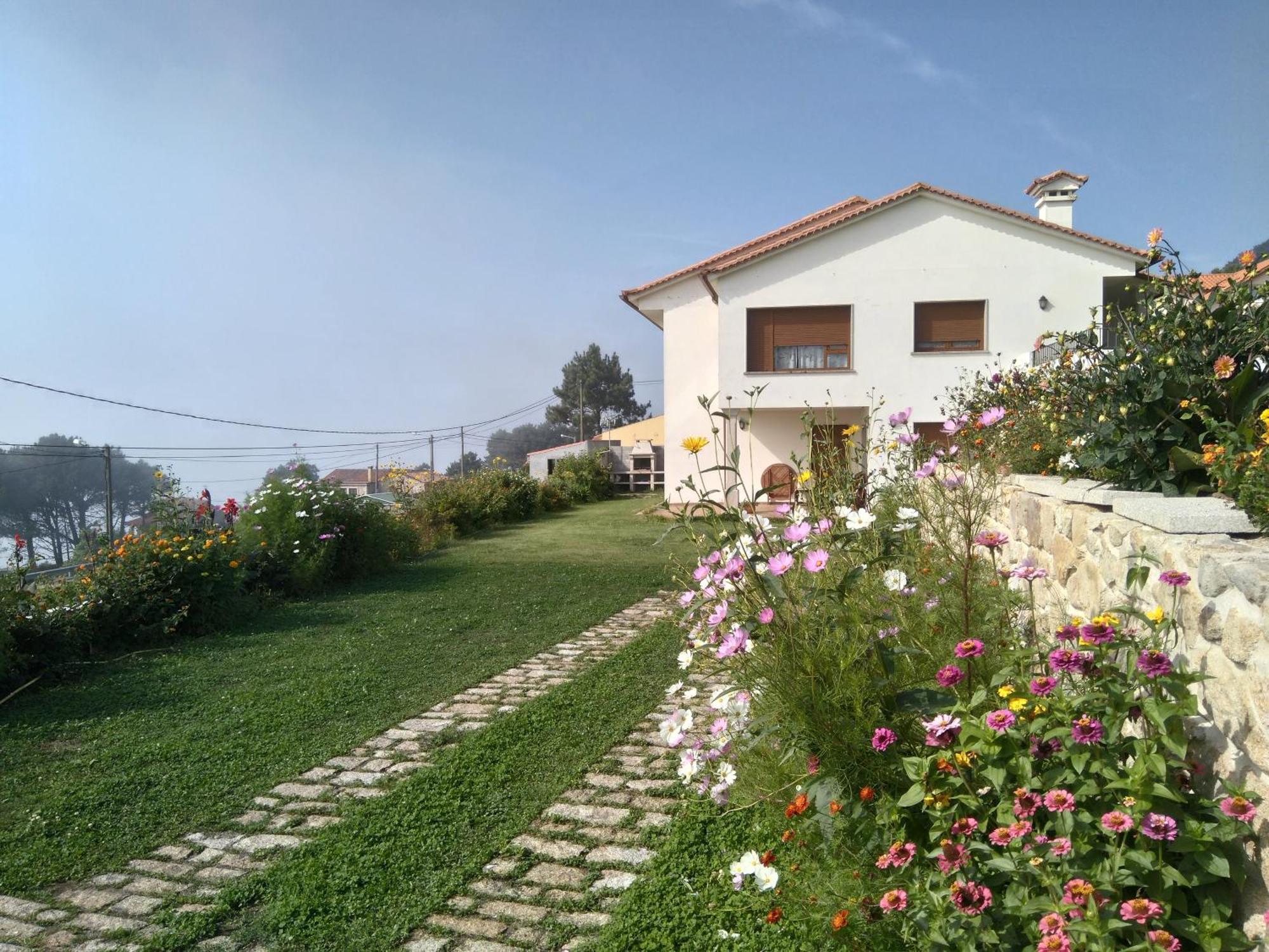 Vila Casa Alicia Vivienda Uso Turistico - B A Guarda Exteriér fotografie